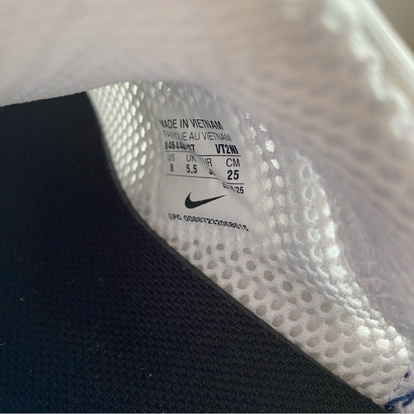 Nike Presto Blue and White NIB Size 8 - Picture 6 of 7